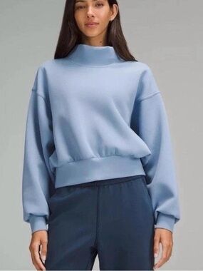 lululemon Full Flourish Pullover